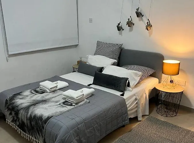 アパート Hestia Downtown *